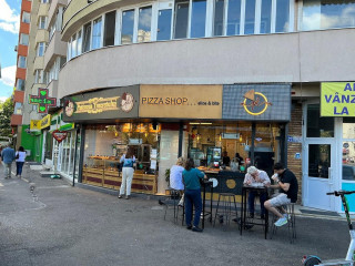 Pizza Shop