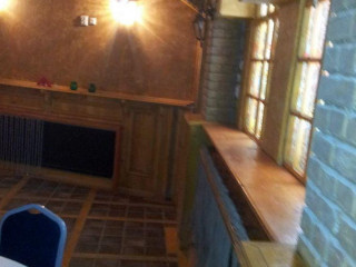 Pizza Brann's Lounge