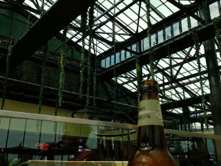 Food Court