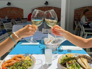 La Kostas Taverna