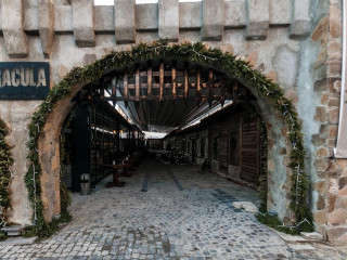 Dracula Medieval Feast