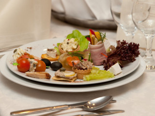 Sugas Hotel Restaurant