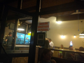 La Pizzeria