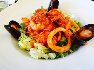 Metropolis Terrace & Restaurant