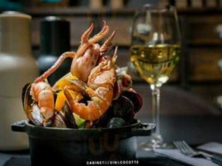 Cabinet de Vin & Cocotte