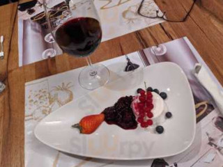 Viva La Vida Bistro Hostel