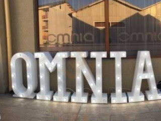 Omnia
