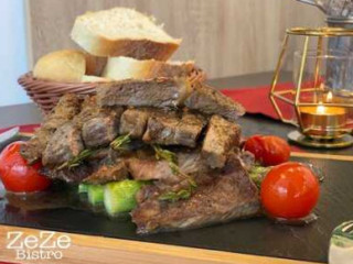 Zeze Bistro