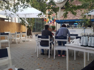 Laquattro