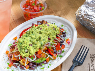 Maritimo Lounge & Bar