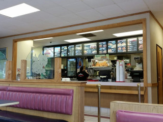 Hygge Social Kitchen